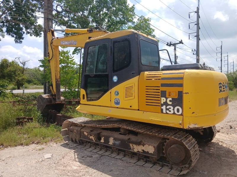 ขายรถแบคโฮ KOMATSU PC130-7 เก่านอก เอกสารเล่มทะเบียน ขายรถแบคโฮ KOMATSU PC130-7 เก่านอก เอกสารเล่มทะเบียน
