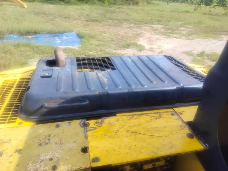 ขายรถแบคโฮ KOMATSU PC130-7 เก่านอก เอกสารเล่มทะเบียน ขายรถแบคโฮ KOMATSU PC130-7 เก่านอก เอกสารเล่มทะเบียน