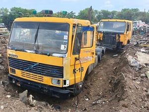ขายซาก หัวลาก 10 ล้อ 2 เพลา VOLVO FL10 ขายซาก หัวลาก 10 ล้อ 2 เพลา VOLVO FL10