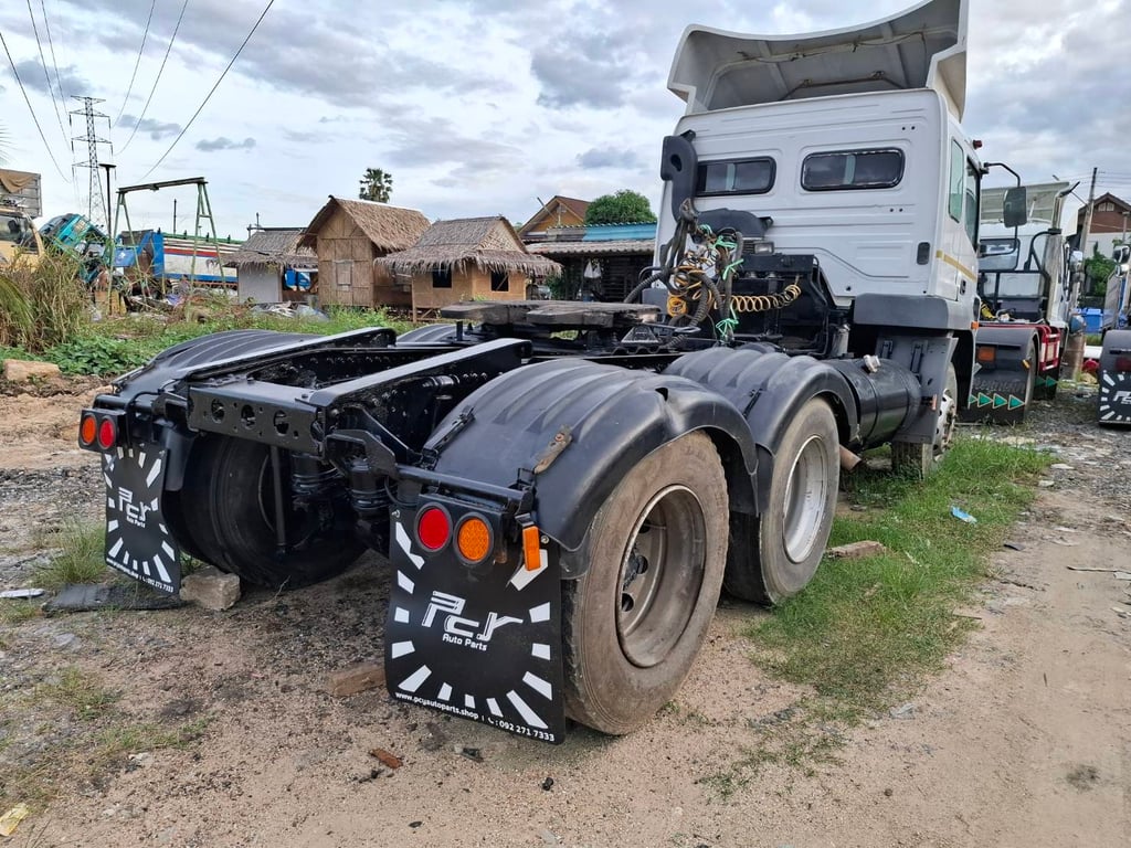 ขาย 10 ล้อหัวลาก FUSO 279 แรง 2 เพลา เกียร์ zf มีระบบยกดั้ม