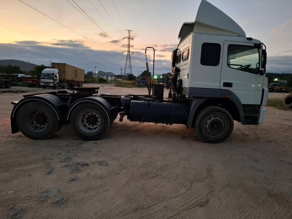 10 ล้อหัวลาก ฟูโซ่ 279 แรง 2 เพลา เกียร์ zf มีระบบยกดั้ม