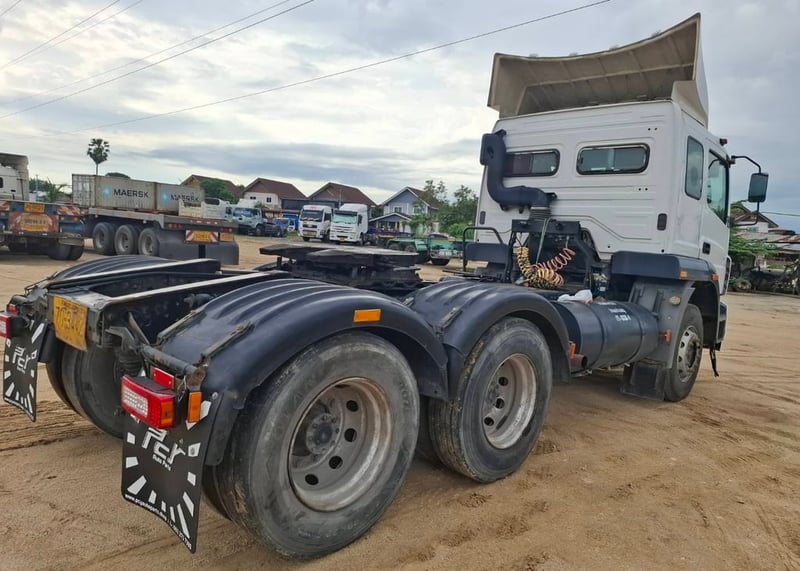 ขาย 10 ล้อหัวลาก ฟูโซ่ 2 เพลา 279 แรง เกียร์ ZF