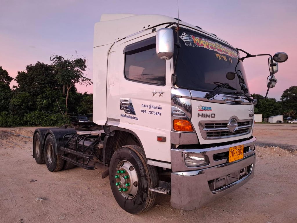 หัวลาก FM1A เครื่อง AO9C 330 แรง 2  เพลา เกียร์ ZF