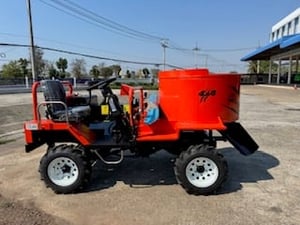 รถอีแต๊ก โม่ปูน 