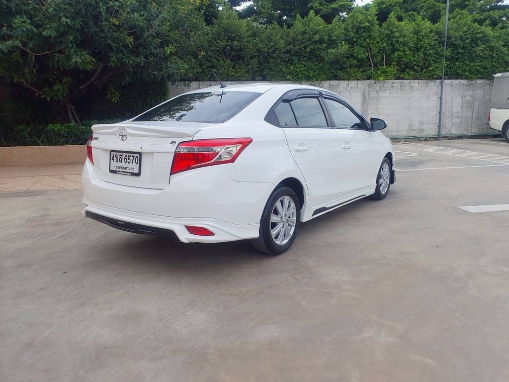 ขายรถ Toyota vios ปี 2015 ตัว e