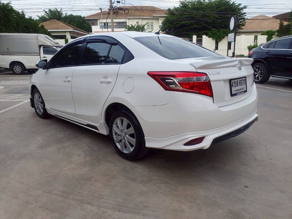 ขายรถ Toyota vios ปี 2015 ตัว e
