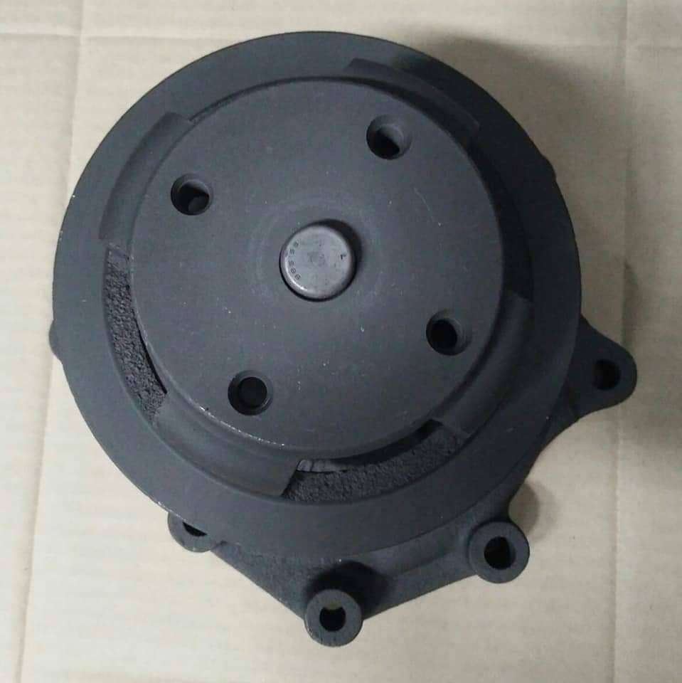 ปั้มน้ำ Ford 6600  อะไหล่รถแทรกเตอร์