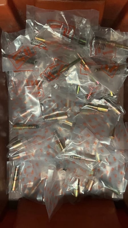 สลักล๊อกยอย  อะไหล่ รถแทรคเตอร์ ทุกยี่ห้อ