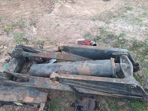 ขายกระบอกดั้ม10ล้อ