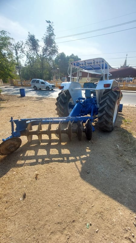 รถไถฟอร์ด 6600 เสื้อลาย รถไถฟอร์ด 6600 เสื้อลาย