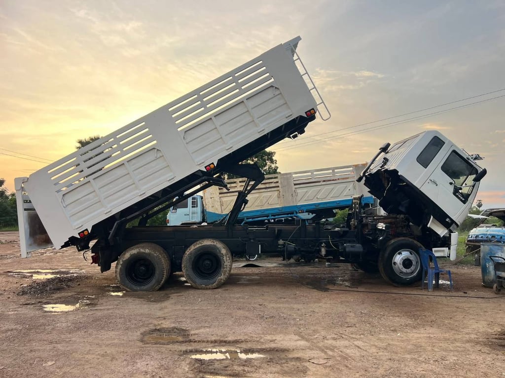 HINO FM2K 240 HINO FM2K 240