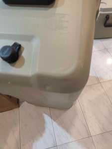 ถังน้ำแข็ง Coleman 120 ควอท (มีตำหนิจากการขนส่ง)