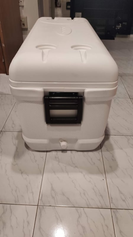 ถังน้ำแข็ง igloo 150 ควอท ของใหม่ใบเดียวลดราคาพิเศษ ถังน้ำแข็ง igloo 150 ควอท ของใหม่ใบเดียวลดราคาพิเศษ