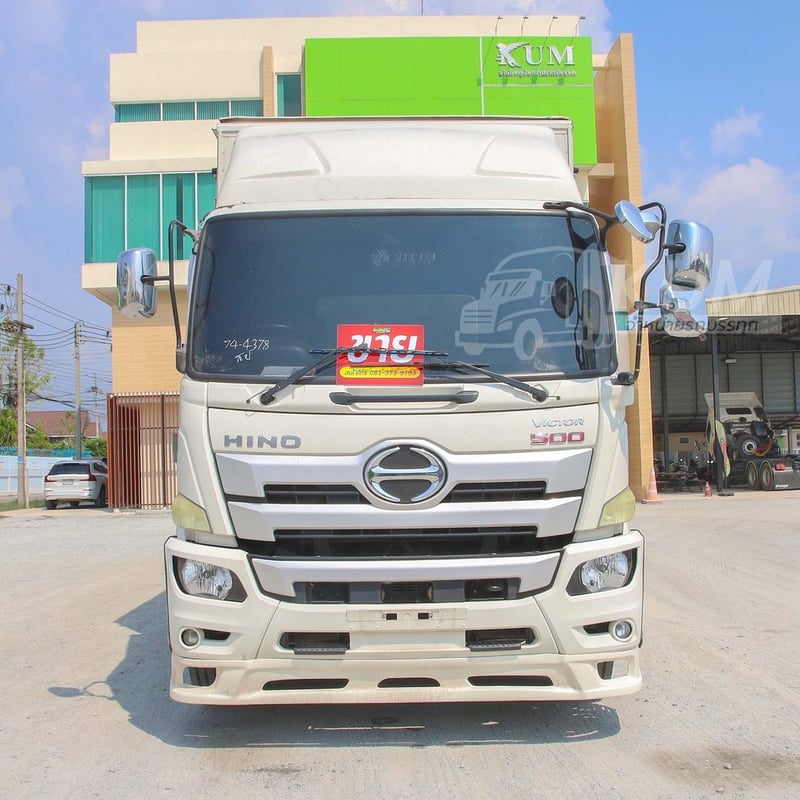 หกล้อตู้สิบบาน HINO FG8J 240 แรง ปี 2561 (4378)