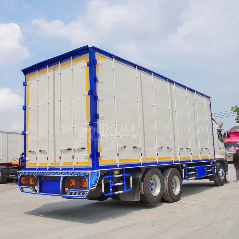 สิบล้อตู้สิบบาน HINO FG8J 240 แรง ปี 2565 (4820)