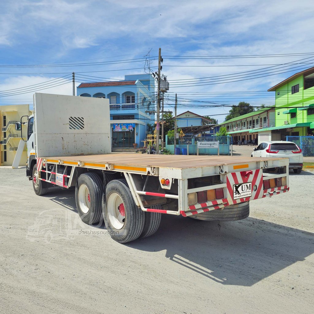 ISUZU FVZ 300 แรงม้า ปี 57 รถบรรทุก 10ล้อ พื้นเรียบ (0812)