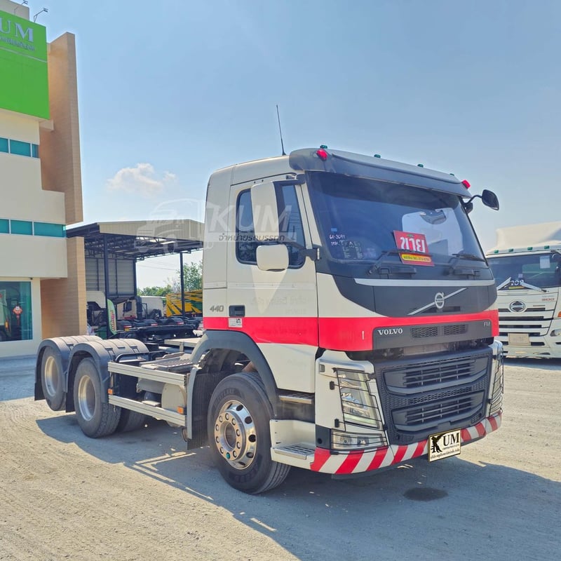 **Sาคาตัด** สิบล้อหัวลาก Volvo FM 440 แรง ปี 2561 (3691)