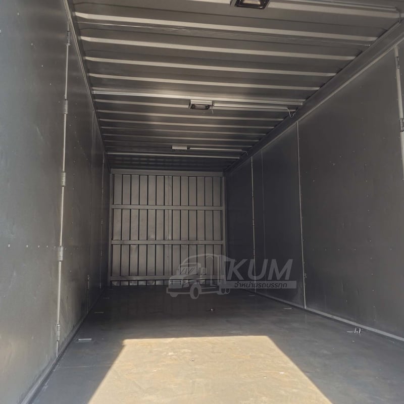 หกล้อตู้สิบบาน ISUZU FRR 210 แรง ปี 2565 (9120)