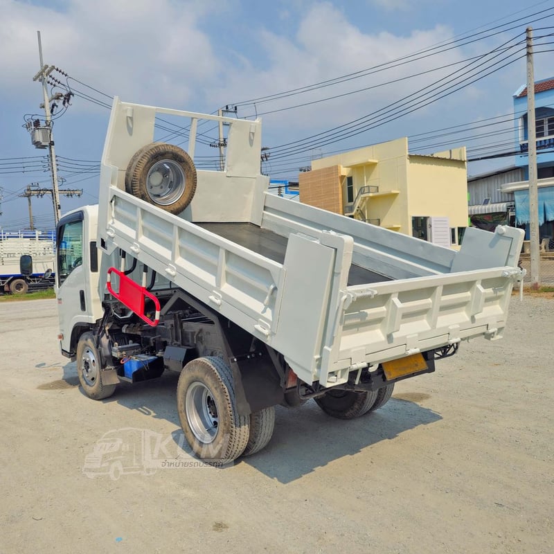 หกล้อดั้มพ์ ISUZU NMR 130 แรง ปี 2564 (3781) หกล้อดั้มพ์ ISUZU NMR 130 แรง ปี 2564 (3781)