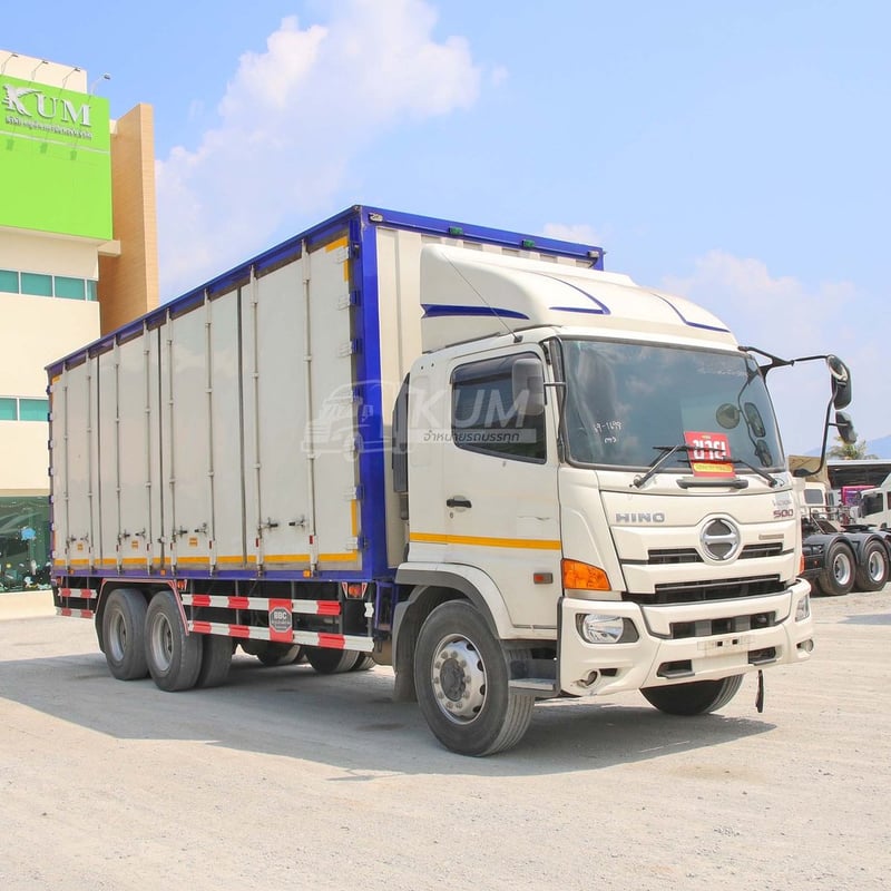 สิบล้อตู้สิบบาน HINO FL8J 260 แรง ปี 2566 (1698)