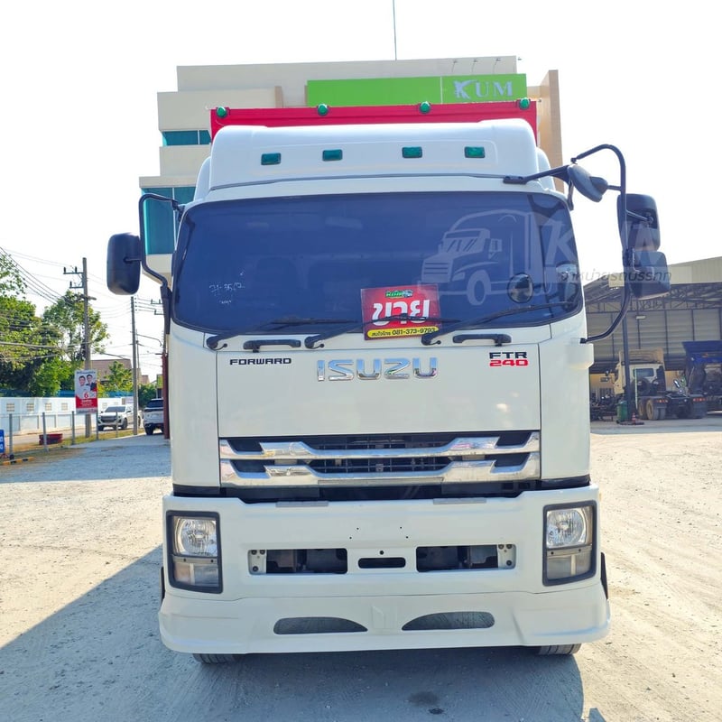 หกล้อตู้สิบบาน ISUZU FTR 240 แรง ปี 2564 (3567)