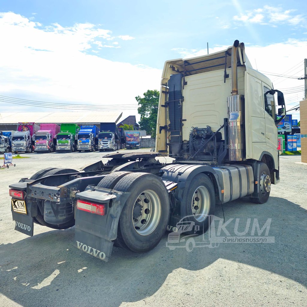 ผ่อน ลด ดอก สวยมากคันนี้ หัวลาก volvo 440 แรงม้า ปี61 (4397) ผ่อน ลด ดอก สวยมากคันนี้ หัวลาก volvo 440 แรงม้า ปี61 (4397)