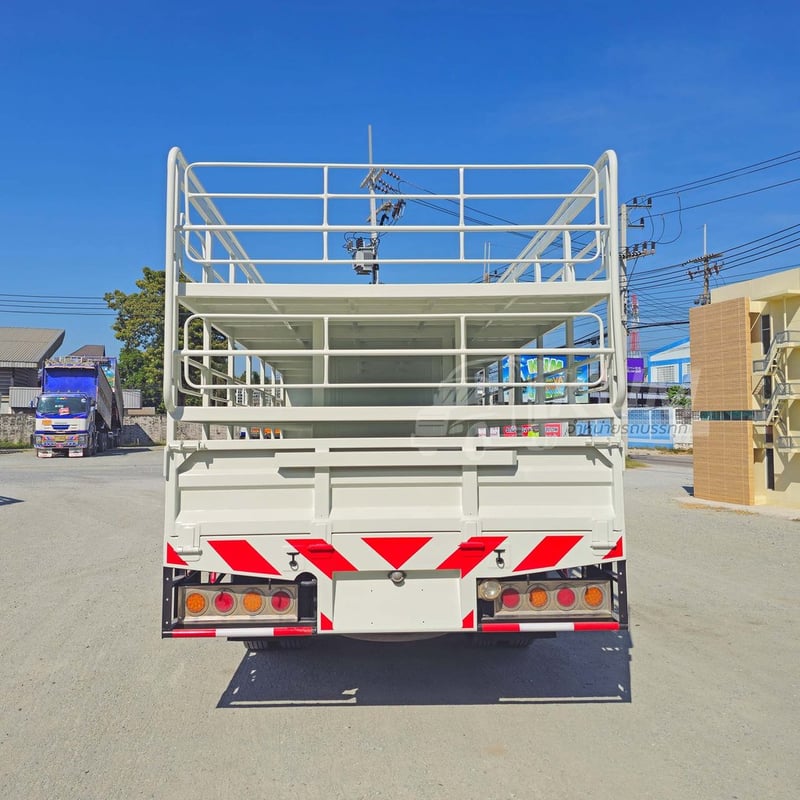 หกล้อคอก ISUZU FRR 190 แรง ปี 2564 (4513)