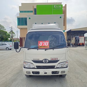 สี่ล้อตู้ HINO XZU 136 แรง ปี 2563 (637)