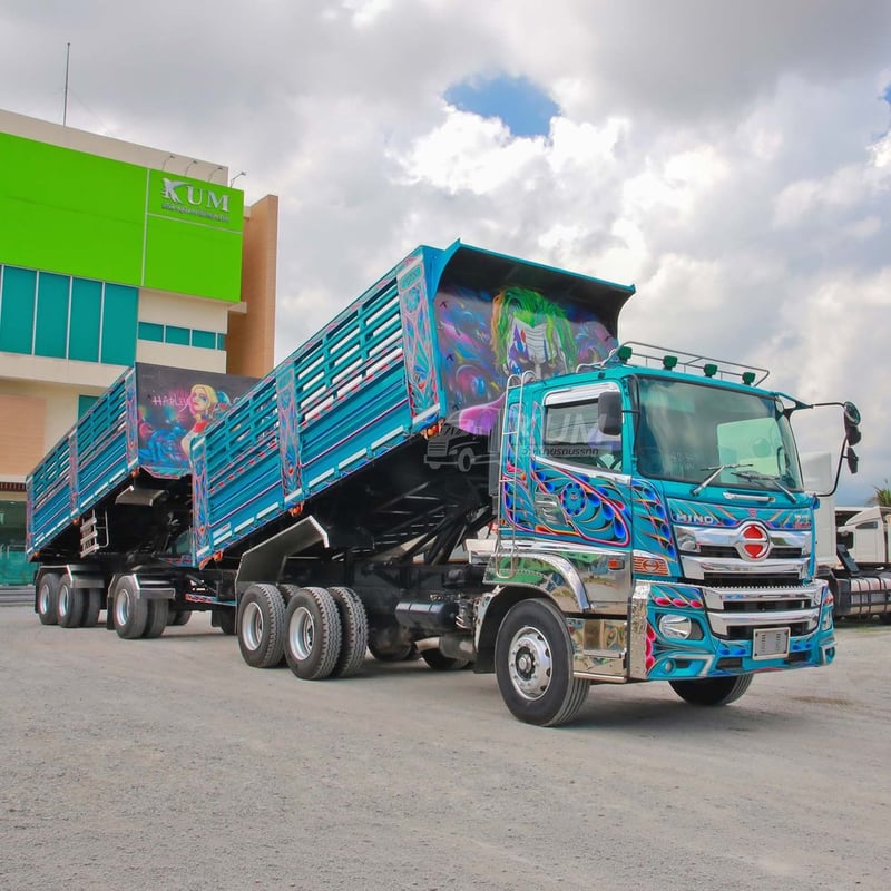 สิบล้อดั้มพ์ HINO FM1A 344 แรง ปี 2567 + หางดั้มพ์ สามเพลา อู่แม็กเทรลเลอร์ ปี 2567 (5491 5492) สิบล้อดั้มพ์ HINO FM1A 344 แรง ปี 2567 + หางดั้มพ์ สามเพลา อู่แม็กเทรลเลอร์ ปี 2567 (5491 5492)