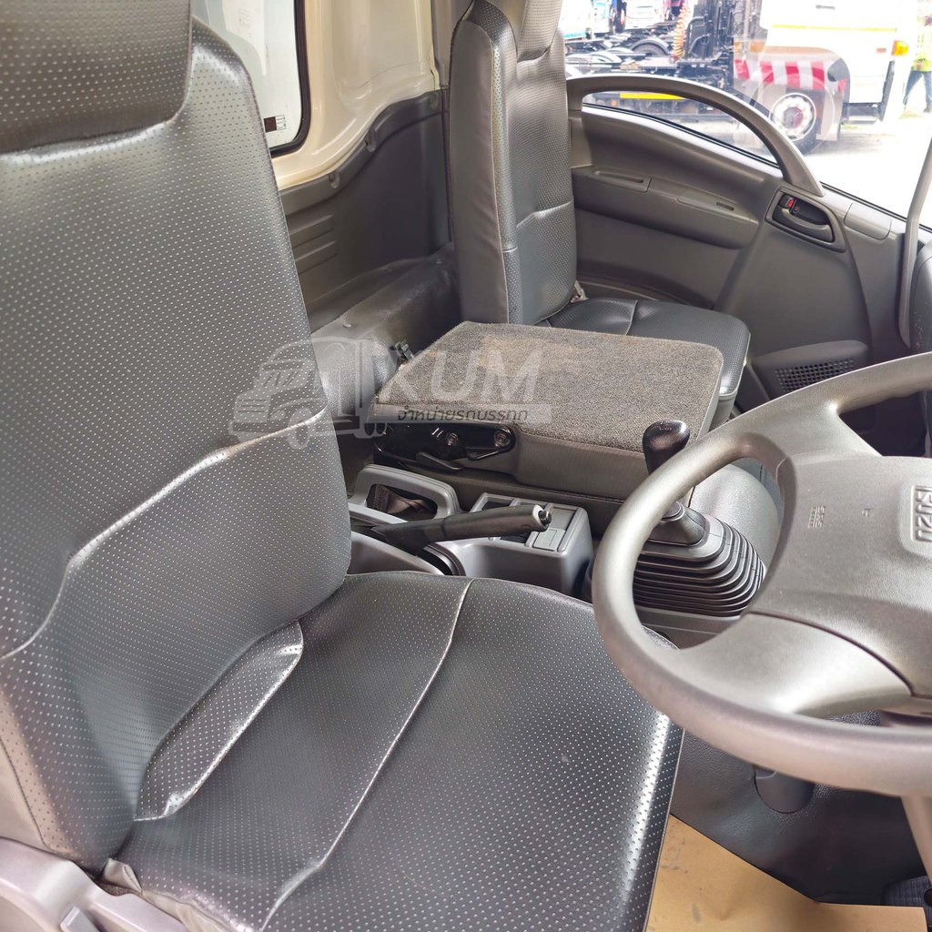 ผ่อน ลด ดอก หกล้อคอก ISUZU FRR 190 แรง ปี 67 คันนี้เก็บงานมาใหม่ สวยมาก (0223)