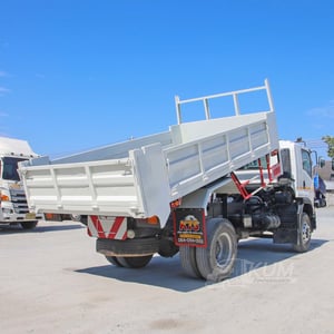 หกล้อดั้มพ์ ISUZU FTR 240 แรง ปี 2566 (3266)