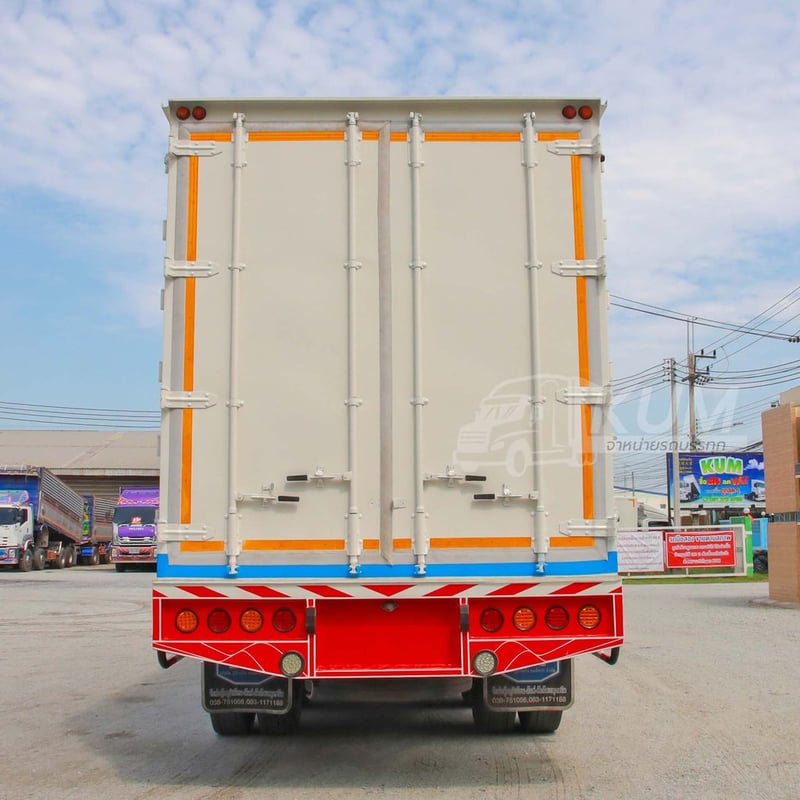 สิบล้อตู้สิบบาน HINO FL8J 260 แรง ปี 2560 (0511)