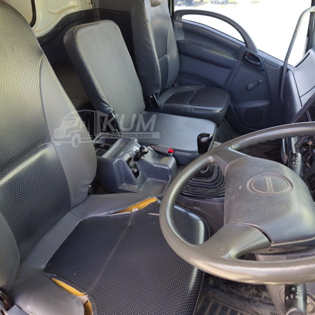 ISUZU FVZ 300 แรงม้า ปี 57 รถบรรทุก 10ล้อ พื้นเรียบ (0812)