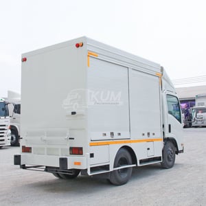 หกล้อตู้ Food Truck ISUZU NMR 130 แรง ปี 2558 (3140) หกล้อตู้ Food Truck ISUZU NMR 130 แรง ปี 2558 (3140)