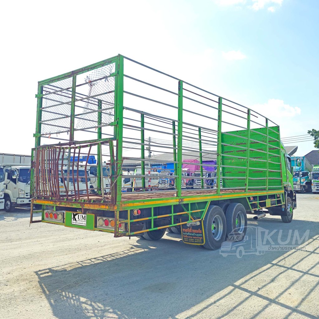 สิบล้อคอก ISUZU FVM 240 แรง ปี 2560 (2720)