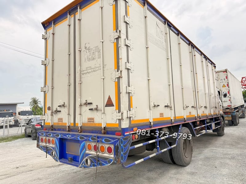 **ขายตัด** หกล้อตู้สิบบาน HINO FG8J 240 แรง ปี 2564 (1605) **ขายตัด** หกล้อตู้สิบบาน HINO FG8J 240 แรง ปี 2564 (1605)