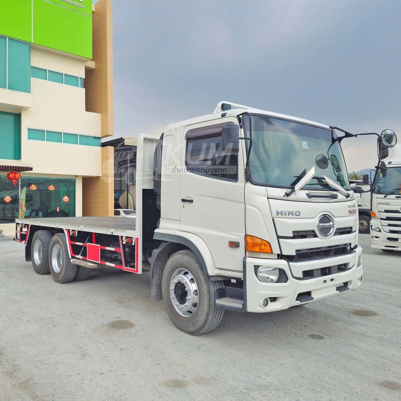 สิบล้อพื้นเรียบ HINO FL8J 260 แรง ปี 2560 (1784) 