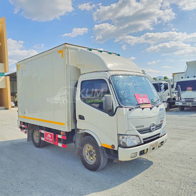สี่ล้อตู้ HINO XZU 136 แรง ปี 2565 (8111) สี่ล้อตู้ HINO XZU 136 แรง ปี 2565 (8111)