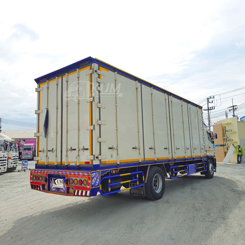 สด ลด VAT หกล้อตู้สิบบาน HINO FG 240 แรงม้า ปี 64 ไมล์น้อย (3641)