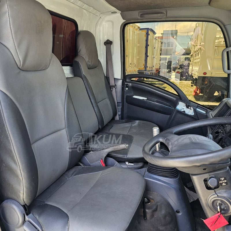 สี่ล้อตู้ ISUZU NLR 130 แรง ปี 2565 (3710)