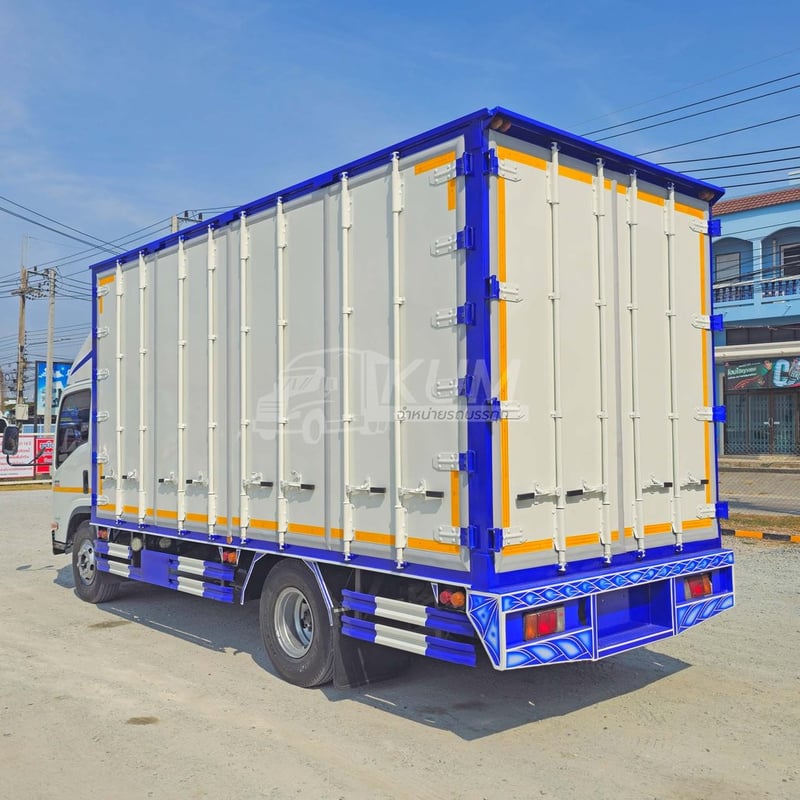 หกล้อตู้สิบบาน ISUZU NPR 150 แรง ปี 2565 (5464)