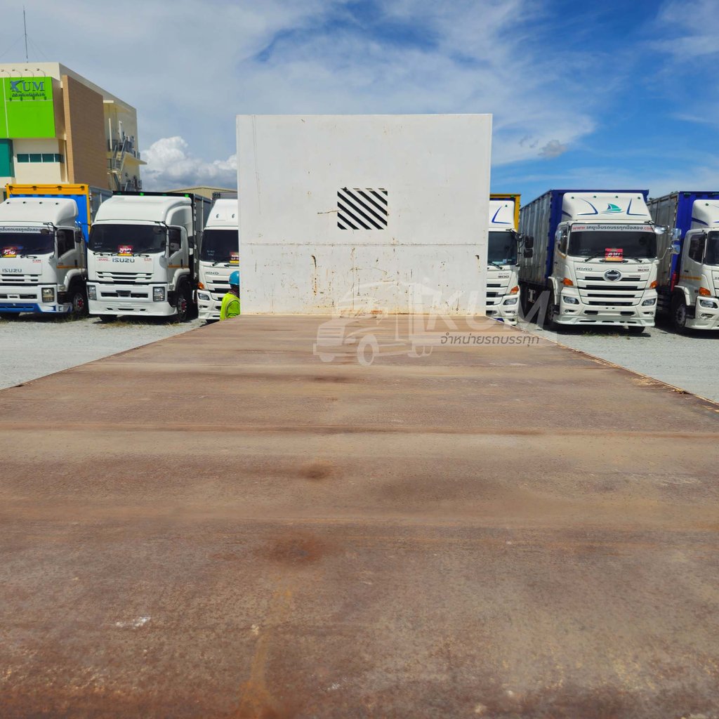 ISUZU FVZ 300 แรงม้า ปี 57 รถบรรทุก 10ล้อ พื้นเรียบ (0812)