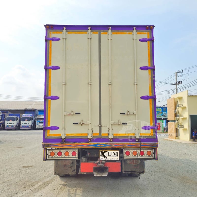 สิบล้อตู้สิบบาน HINO FL8J 260 แรง ปี 2560 (3133)