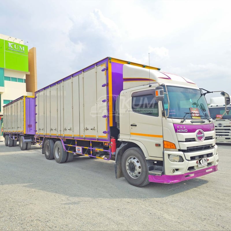 สิบล้อตู้สิบบาน HINO FL8J 260 แรง ปี 2560 + หางตู้สิบบาน สามเพลา อู่เซฟดีล ปี 2563 (3133 4972)