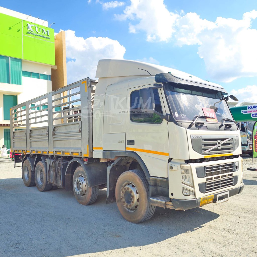 สิบสองล้อคอก Volvo FM 440 แรง ปี 2556  (2894)