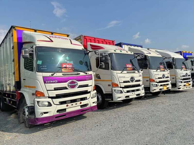 หกล้อ สิบล้อตู้สิบบาน เข้าใหม่ทุกวัน มีครบทุกรุ่นที่ตามหา ราคากำลังลง ตุนได้รีบตุนเลย (All)