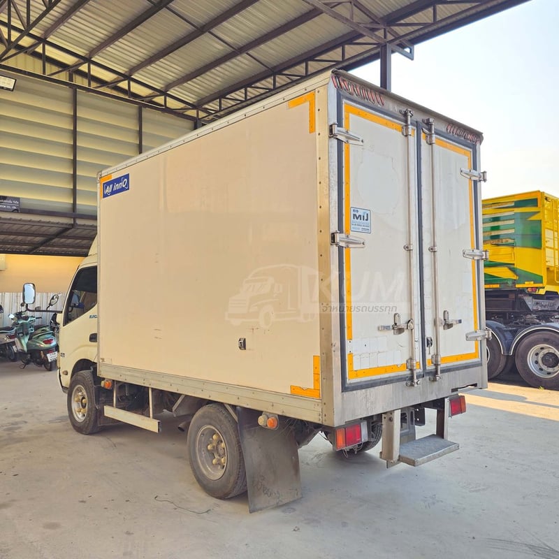 สี่ล้อตู้เย็น HINO XZU 136 แรง ปี 2566 (952)