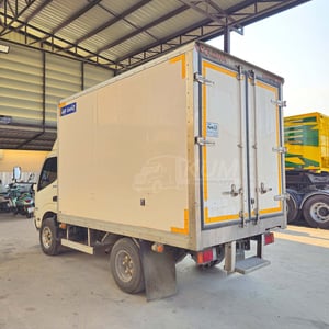 สี่ล้อตู้เย็น HINO XZU 136 แรง ปี 2566 (952)