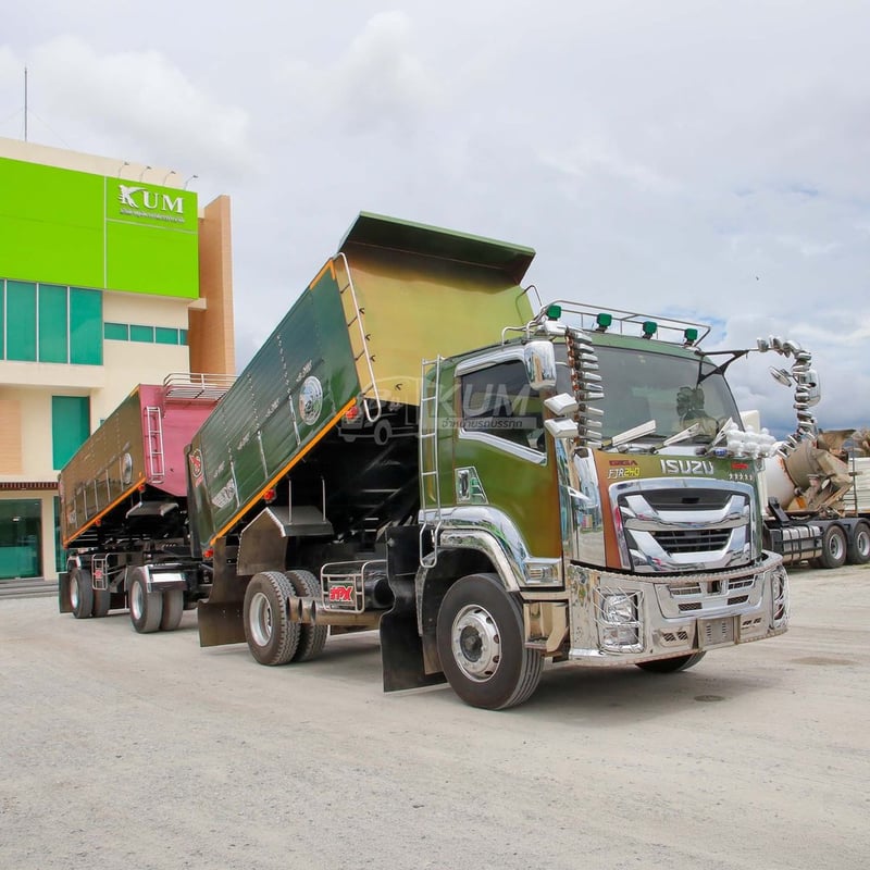หกล้อดั้มพ์ ISUZU FTR 240 แรง ปี 2565 + หางดั้มสองเพลา อู่เดอะฟินิกซ์ ปี 2565 (5403 5404)