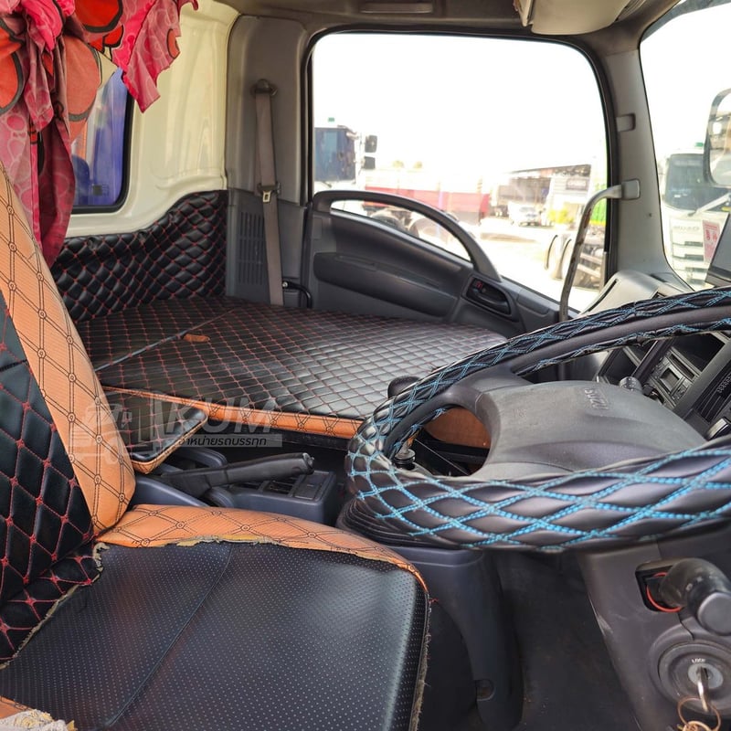 หกล้อตู้สิบบาน ISUZU FRR 210 แรง ปี 2566 (8215) หกล้อตู้สิบบาน ISUZU FRR 210 แรง ปี 2566 (8215)